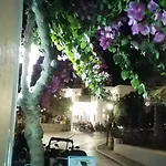 Sunloft-paros 3* Náusza